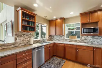 Plenty of room for everyone to help food prep.