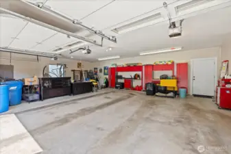 Garage with Tool Benches
