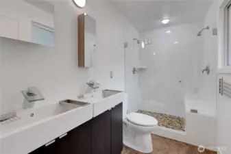 MB Bathroom double shower