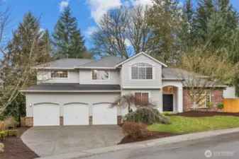 Welcome home to this fully renovated Redmond View - bring your most discerning buyer!