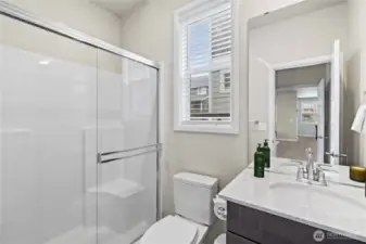 Attached En-suite