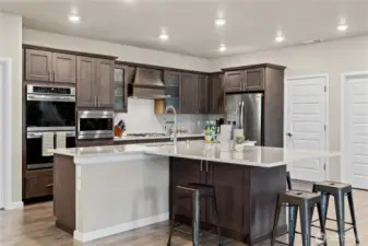 Oversized Island with Additional Cabinet Storage