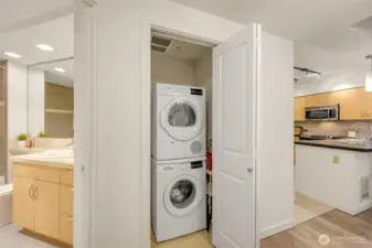A Bosch hi-efficiency w/d is included.