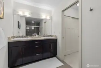 Master/primary bath