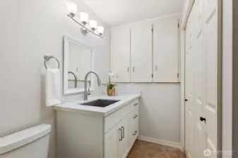 Laundry room & 1/2 bath
