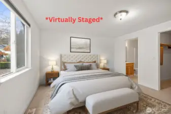*Virtually Staged* Primary Bedroom w/full bath & walk in closet