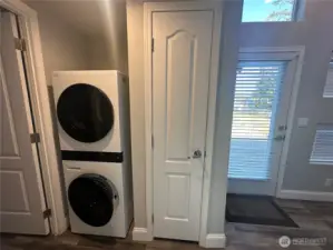 Stackable Washer & Dryer
