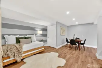 All the right lounge spaces.