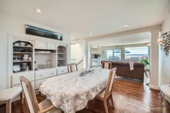 The dining room towards the view.