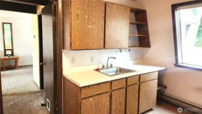 Utility room with sink