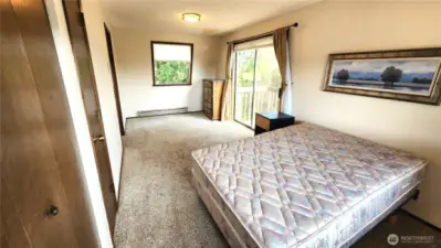 Upper bedroom