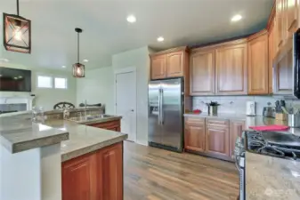 Gourmet Kitchen - Cherry wood cabinets, granite counters, Gas cooktop.