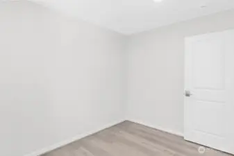 19244 NE 69th Circle Unit 104 ~ Ready Now