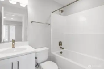 19244 NE 69th Circle Unit 104 ~ Ready Now