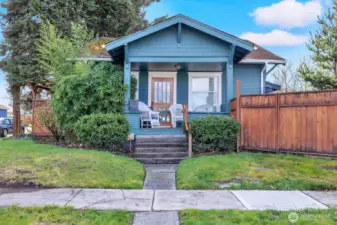 Covered Front Porch