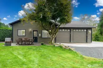 ADU with own driveway & separate power meter