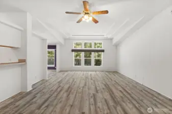 Family Room woth Recessed Ceiling