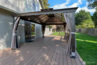 Large Cabana for outdoor entertaining year round!