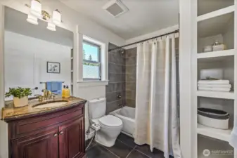 Full guest bathroom on the upper floor.