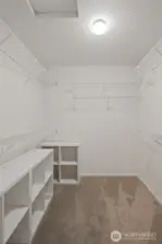 Walking Closet