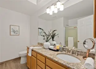 2nd Bathroom