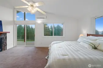 Guest House bedrooms access to deck