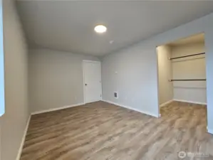 Master Bdrm with big Walk in closet