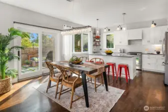 Plenty of room at the table for your holiday feasts!