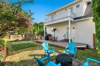 Looking back at the house. note the extra green rectangle of grass - the sellers had their own cozy spot with a rug here for years. We just re-sodded the grass in that spot. Soon it will blend in nicely!