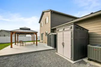 2 storage sheds included