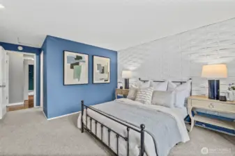 Primary en-suite