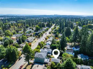 A 20 minute commute into Seattle.