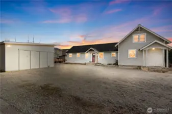 Welcome to this charming Puyallup home on almost a 1/2 acre! Plenty of parking and large storage shed with additional slab laid next to shed.