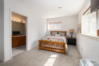 More downstairs bonus room space