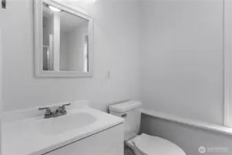 Lower level 3/4 bath