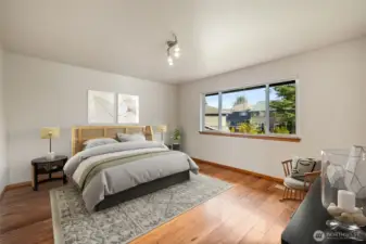 virutal staged master bed