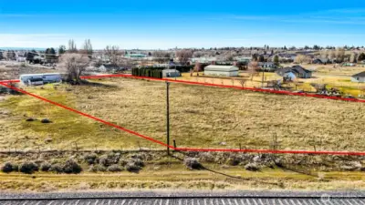 2.27 acres out in the country, yet only a few minutes from town. Three blocks from Longview Elementary, three blocks from Grape Drive, four blocks to Stratford Road.