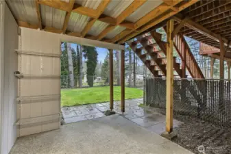 Great covered patio too.....