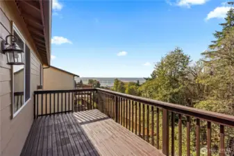 Upper deck with views to Commencement Bay