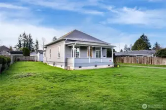 Welcome home! 1016 E. Orange