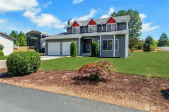 Large corner lot....very open and welcoming for wildlife in your yard!