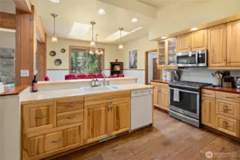 A functional kitchen that makes gathering and entertaining fun and easy.