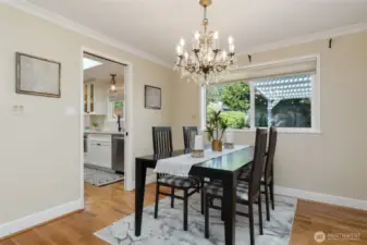 Dining room table