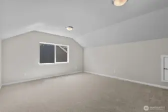 Guest Suite with Bath!