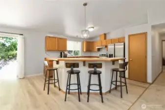 Large Open Concept Kitchen