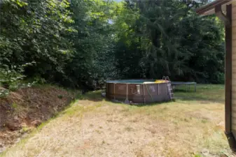 Large Side Yard