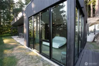 Back corner showing bedroom