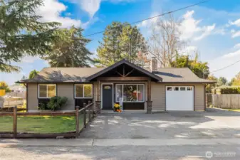 Welcome to 225 N. Sergeant Street in Buckley!