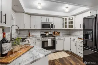 Bright, updated kitchen perfect for hosting!