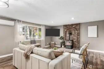 This features TWO mini splits to warm/ cool the entire home